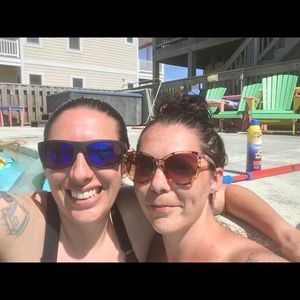 Meet your Posher, Melanie